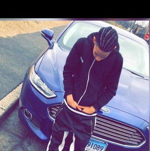 Meet your Posher, Lisandy